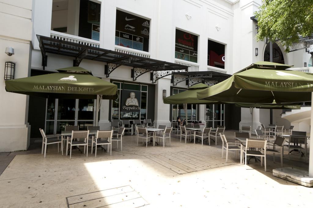 Profolio @ Straits Quay Tanjung Tokong Exterior foto