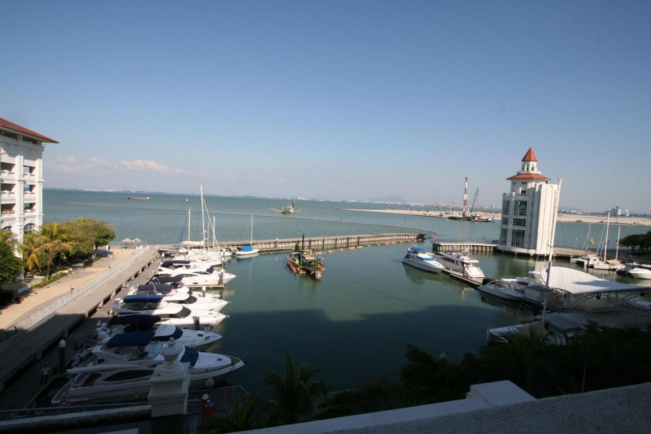 Profolio @ Straits Quay Tanjung Tokong Exterior foto