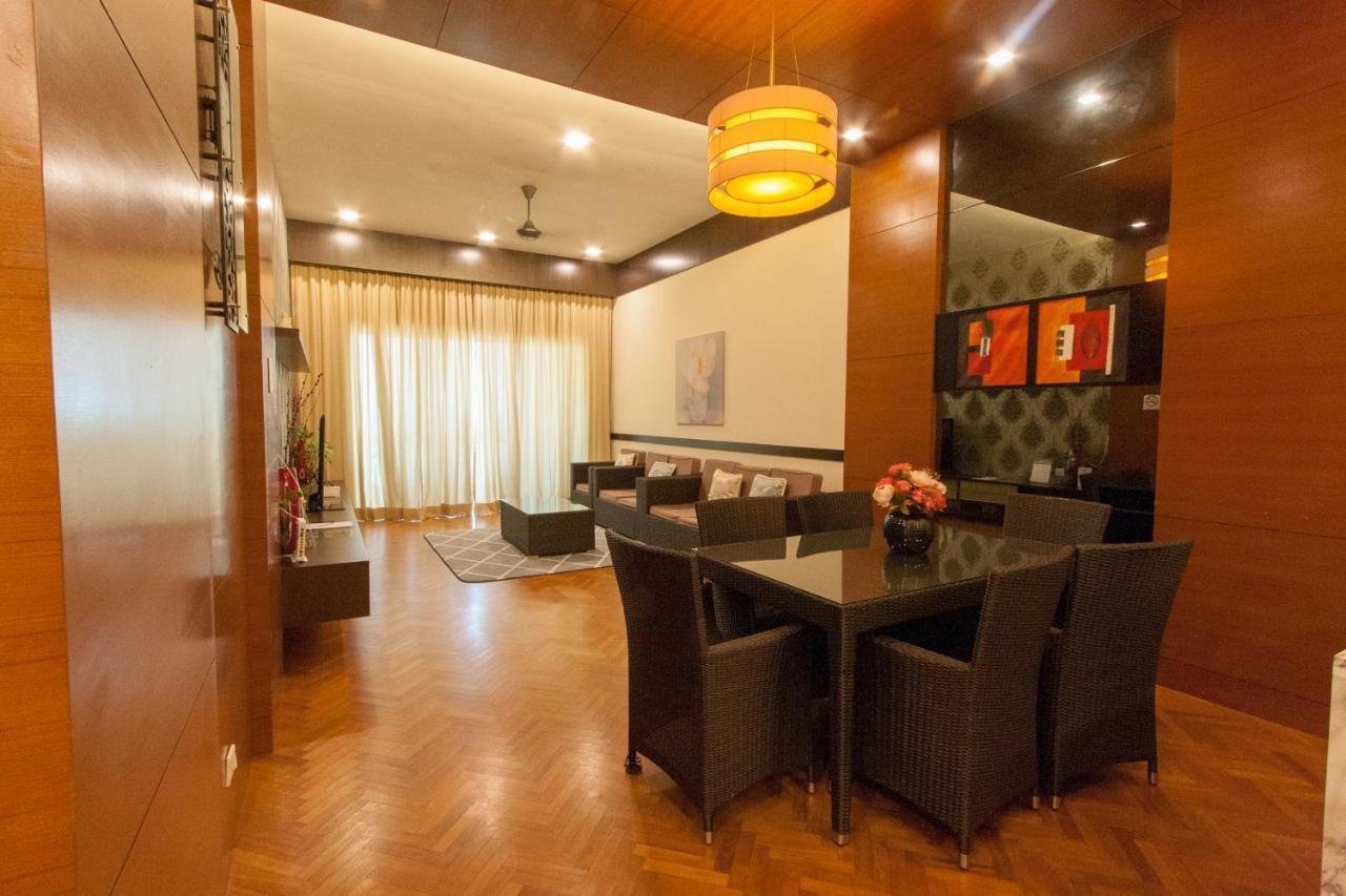 Profolio @ Straits Quay Tanjung Tokong Exterior foto